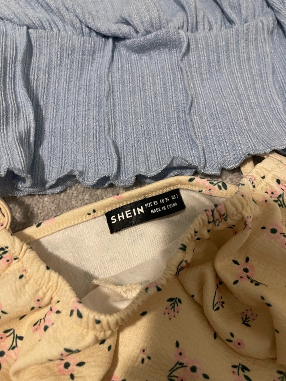 Tops Bundle - Picture 6 of 10